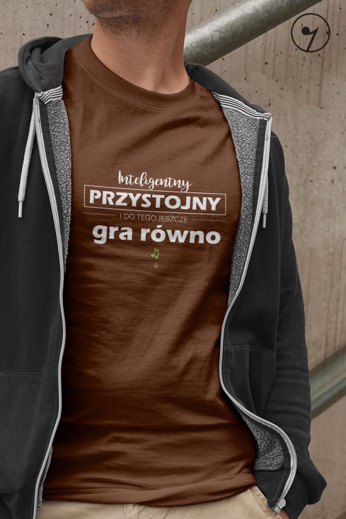 Przystojny gra rowno - brazowa.jpg