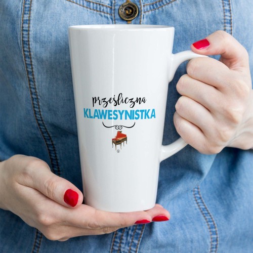 Prześliczna klawesynistka - Klawesyn - Prezent dla klawesynistki - Kubek klawesyn - Kubek latte 450ml - Osemkowa.pl