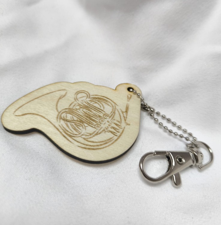 Waltornia - Brelok z drewna - Brelok ze sklejki  - Prezent dla muzyka