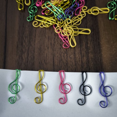 Spinacze - Klucz wiolinowy - Różne kolory