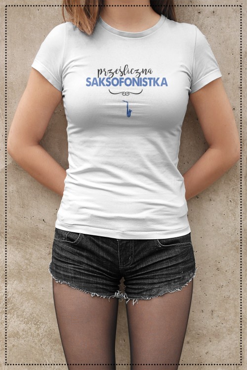 Prześliczna Saksofonistka Biała.jpg