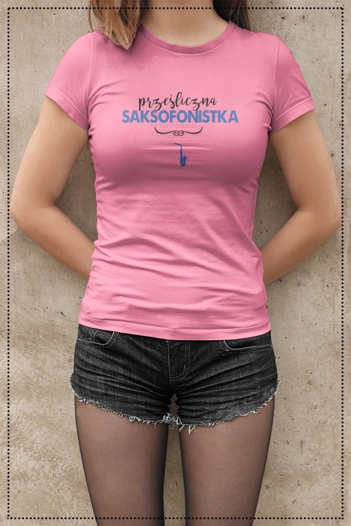 Prześliczna Saksofonistka Różowa.jpg