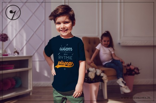 Wiem co w rytmie piszczy Granatowa Koszulka dziecięca GingerCat & Osemkowa.jpg